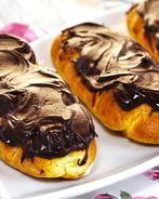 Эклеры из заварного теста с кремом