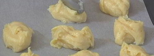 эклеры с начинкой из творога и зелени. Шаг 10
