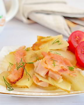 Запеканка картофельная под горчичным соусом