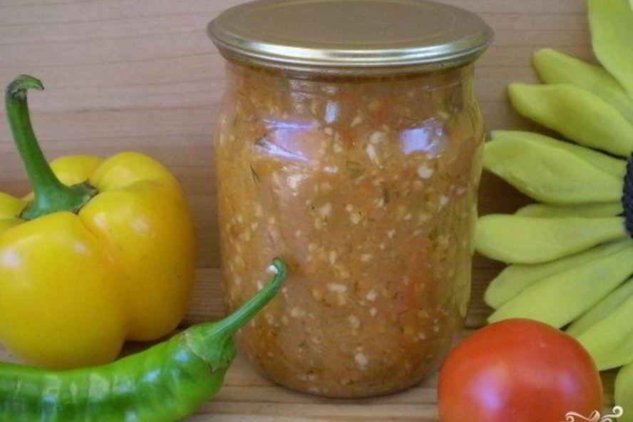 Рецепт аджики острой из помидоров и чеснока