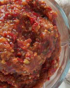 Аджика с орехами