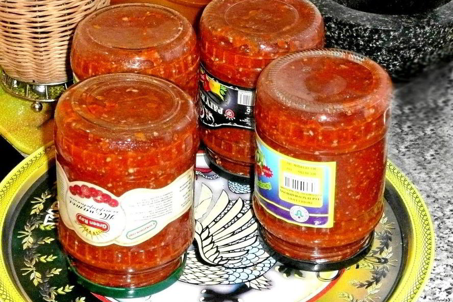 Рецепт аджики вареной на зиму из помидоров