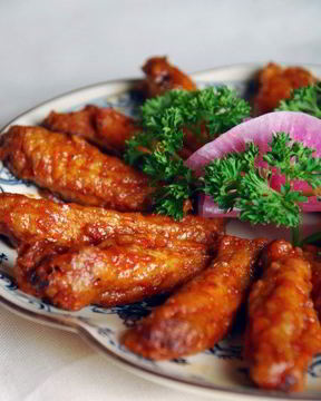 Куриные крылышки с аджикой и чесноком