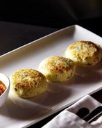 Соленые сырники с аджикой