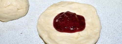 булочки с джемом и штрейзелем. Шаг 5