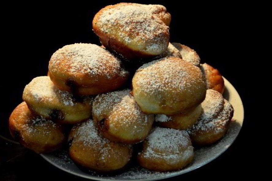 Рецепт донатов с малиновым джемом