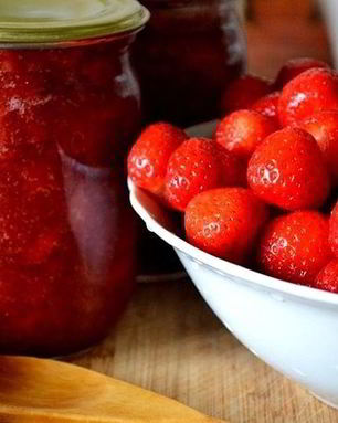 Ленивый клубничный джем