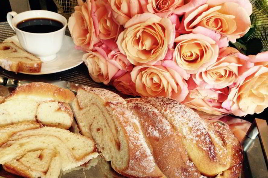 Рецепт творожной косы с джемом