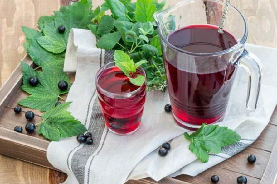 Рецепт компота из черной смородины