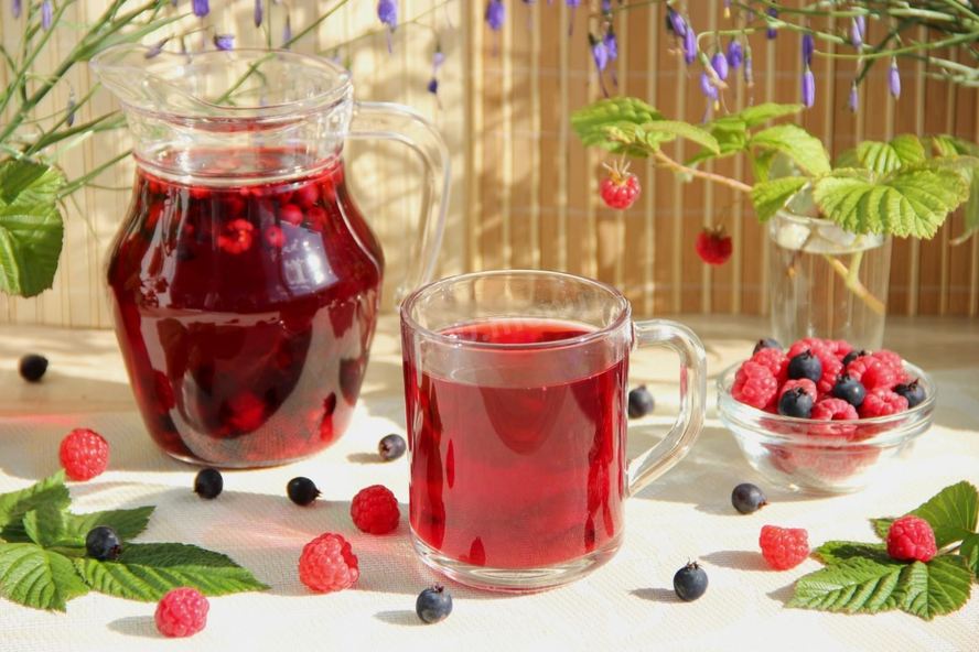 Рецепт компота из ирги и малины на зиму