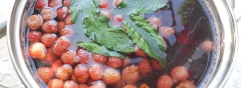 компот из клубники и черешни с мятой. Шаг 4