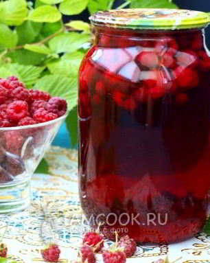 Компот из малины и смородины