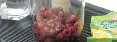 компот из малины и смородины. Шаг 5