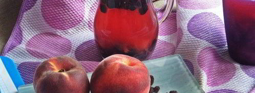 компот из ревеня, черноплодки и изюма. Шаг 13