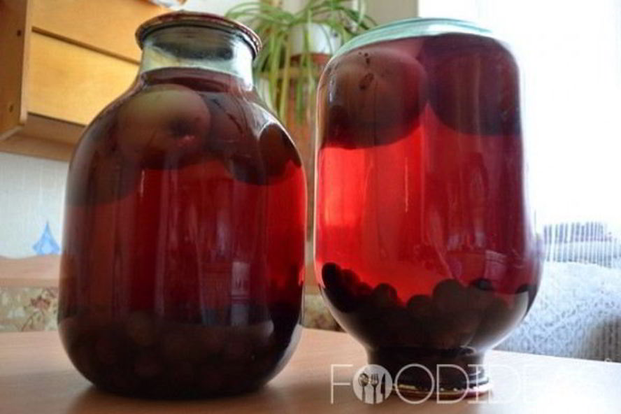 Рецепт компота из винограда с яблоками