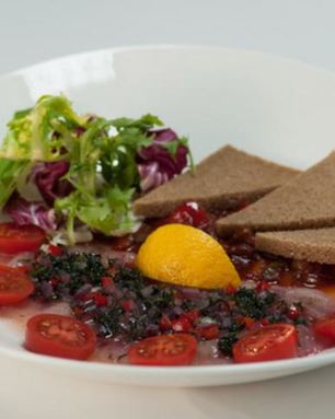 Пятиминутка из белого амура с лечо