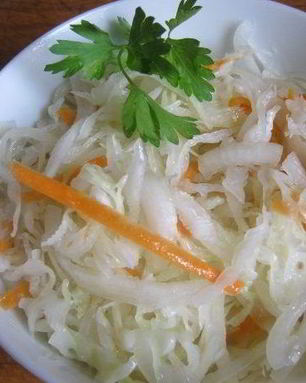 Быстрая маринованная капуста с уксусом