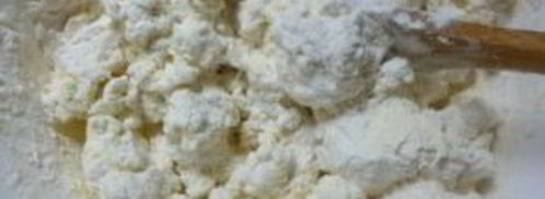 рулетики из творожного теста с повидлом. Шаг 3