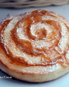 Вертушки из творожного теста с яблочным повидлом