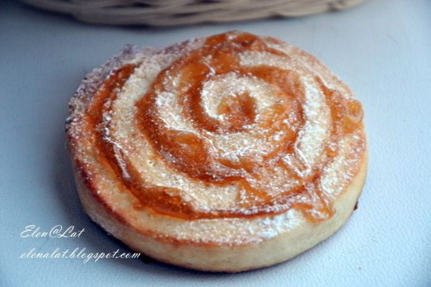 Рецепт вертушек из творожного теста с яблочным повидлом