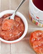 Яблочное повидло с красной смородиной