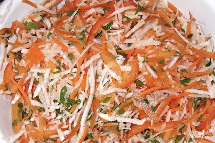 Рецепт салата из редьки на зиму