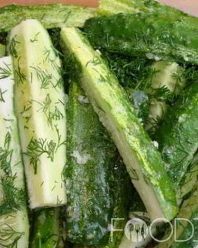 Малосольные огурцы в пакете