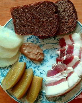 Сало в рассоле по-домашнему