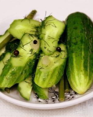 Закатка малосольных огурцов