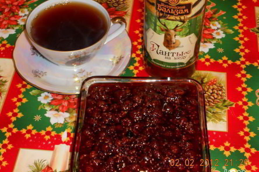 Рецепт чая с малиновым вареньем