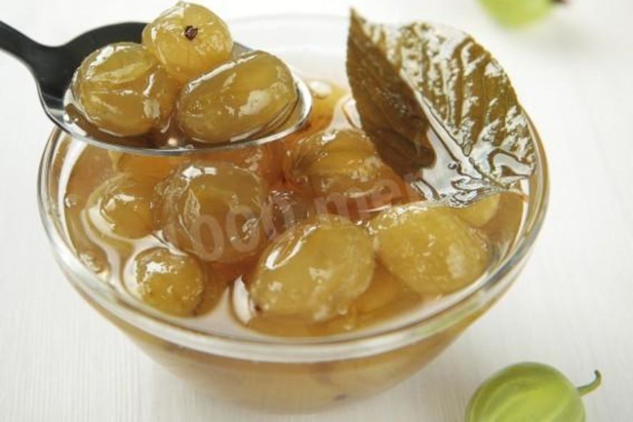 Рецепт царского варенья из крыжовника с вишневыми листьями