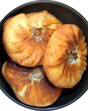 Беляш по-казахски с мясом