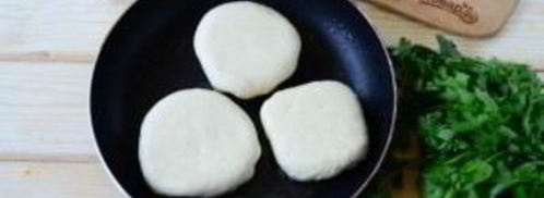 беляши с помидорами и сыром. Шаг 9