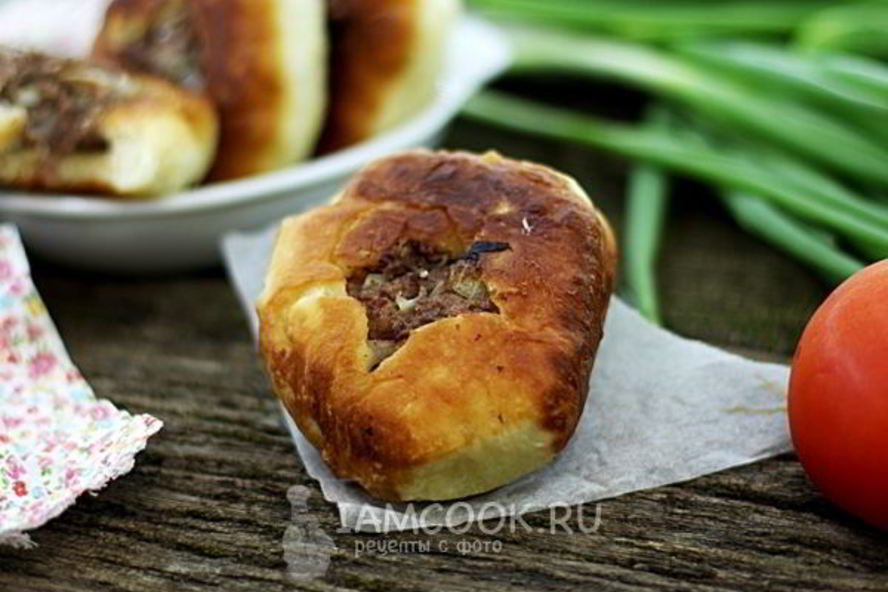 Рецепт пышных беляшей на сковороде