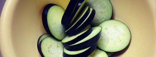 брускетта с баклажанами, мятой и топпингом. Шаг 3