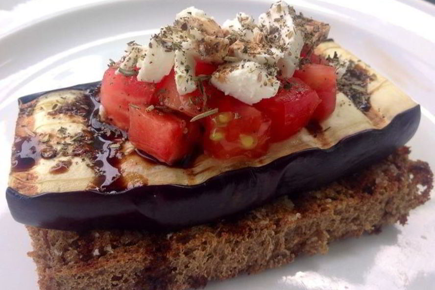 Рецепт брускетты с баклажаном-гриль