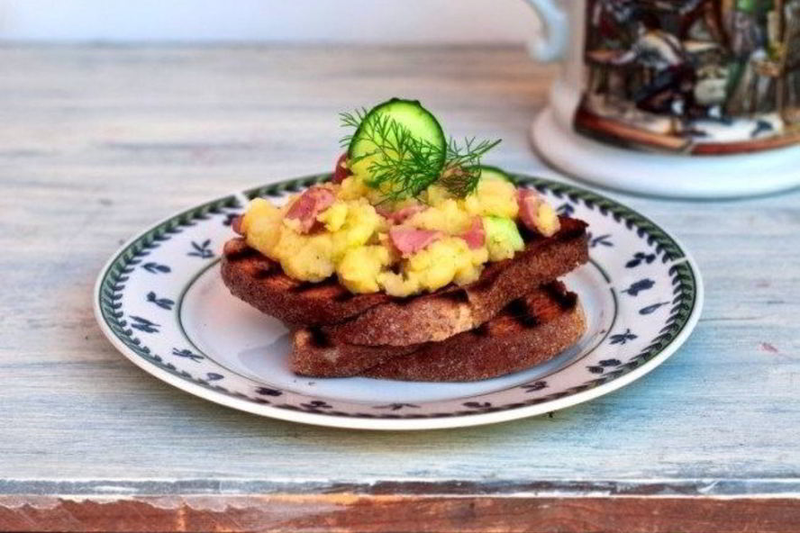 Рецепт брускетты с холодной фриттатой