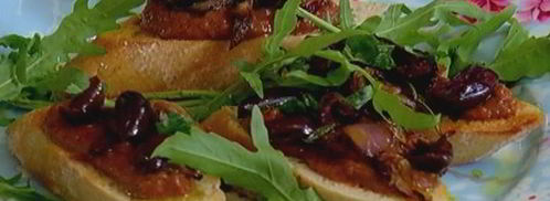 брускетта с красной фасолью и сладким перцем. Шаг 11