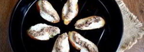 брускетта с сардинами и сливочным сыром. Шаг 4