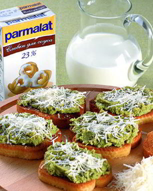 Брускетта со сливочным пюре из горошка с мятой