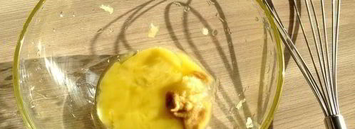 брускетты с крабовыми палочками, айоли и огурцом. Шаг 3