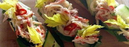 брускетты с крабовыми палочками, айоли и огурцом. Шаг 9