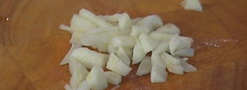 брускетты с лисичками, сельдереем и зеленым луком. Шаг 5