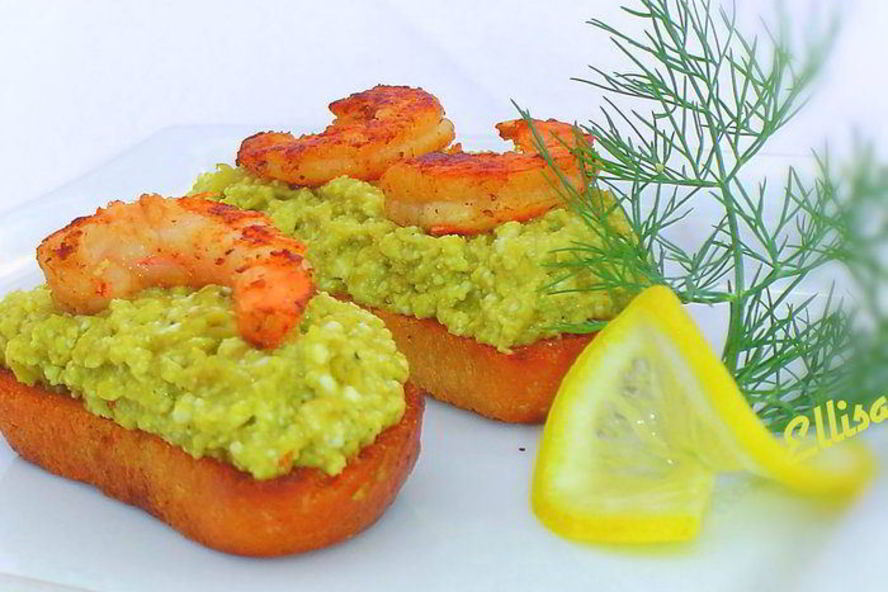 Рецепт зеленой брускетты с креветками