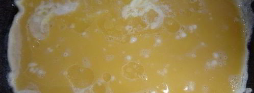 бургер с курицей, омлетом и огурцом. Шаг 3