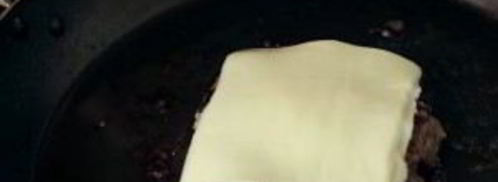 бургер с яйцом. Шаг 4