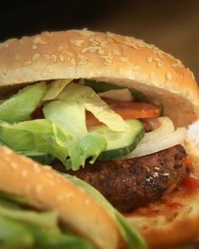 Бургеры со свининои и говядинои