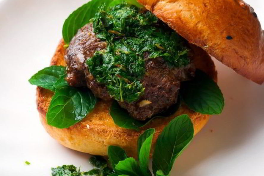 Рецепт мятного бургера из баранины