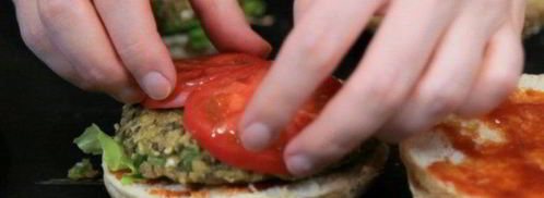 вегетарианский бургер с котлетой из маша. Шаг 9