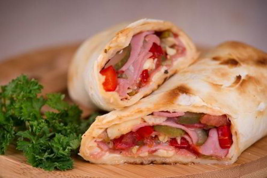 Рецепт буррито по-мексикански с сыром и ветчиной